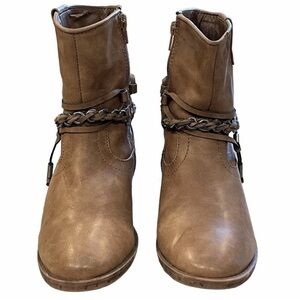 Sugar Womens 8 Texora Ankle Boot Bootie Taupe Side Zip Round Toe Faux Leather